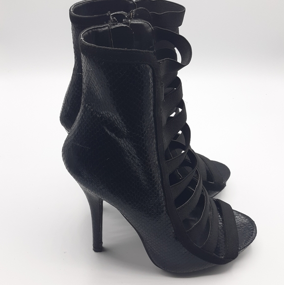 Wild Diva Lounge Peep Toe Cut out Boots - Picture 4 of 5